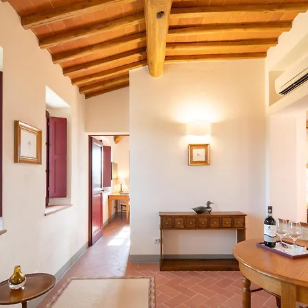 The Club House Hotel 5*