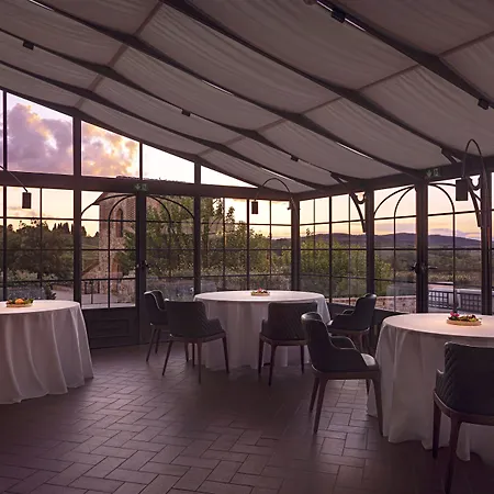 The Club House Hotel
