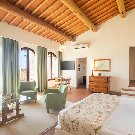 Hotel The Club House Castelnuovo Berardenga