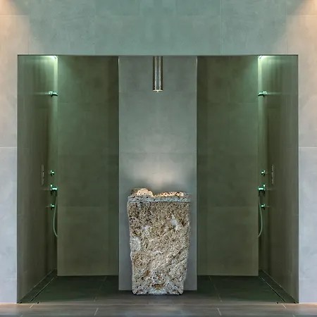 The Club House 5*