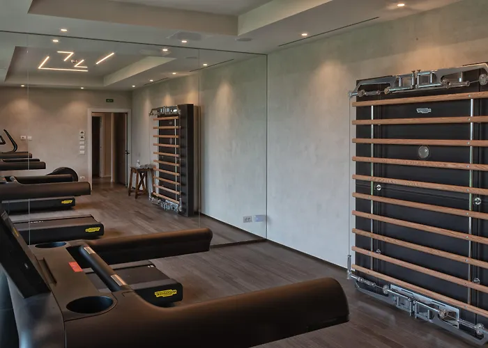 Hotel The Club House 5*