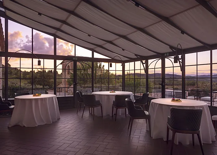 The Club House Hotel