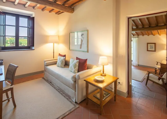 The Club House 5*
